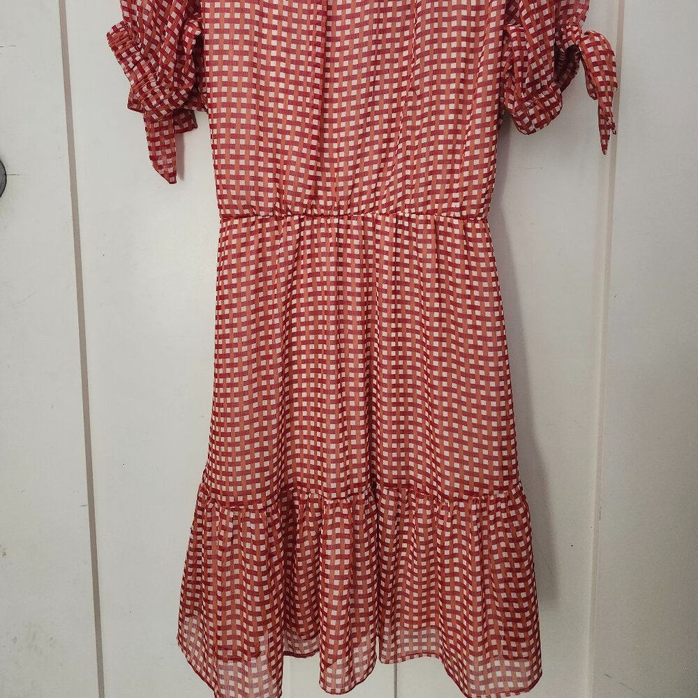 LC Lauren Conrad Knot-Sleeve Ruffle Wrap Dress NWT Size M - Picture 6 of 11